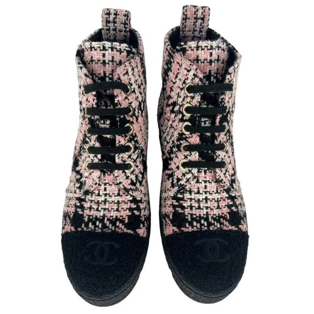 Chanel 2021 CC Logo Tweed Cap Toe Lace-Up‎ Combat Boots Size 37